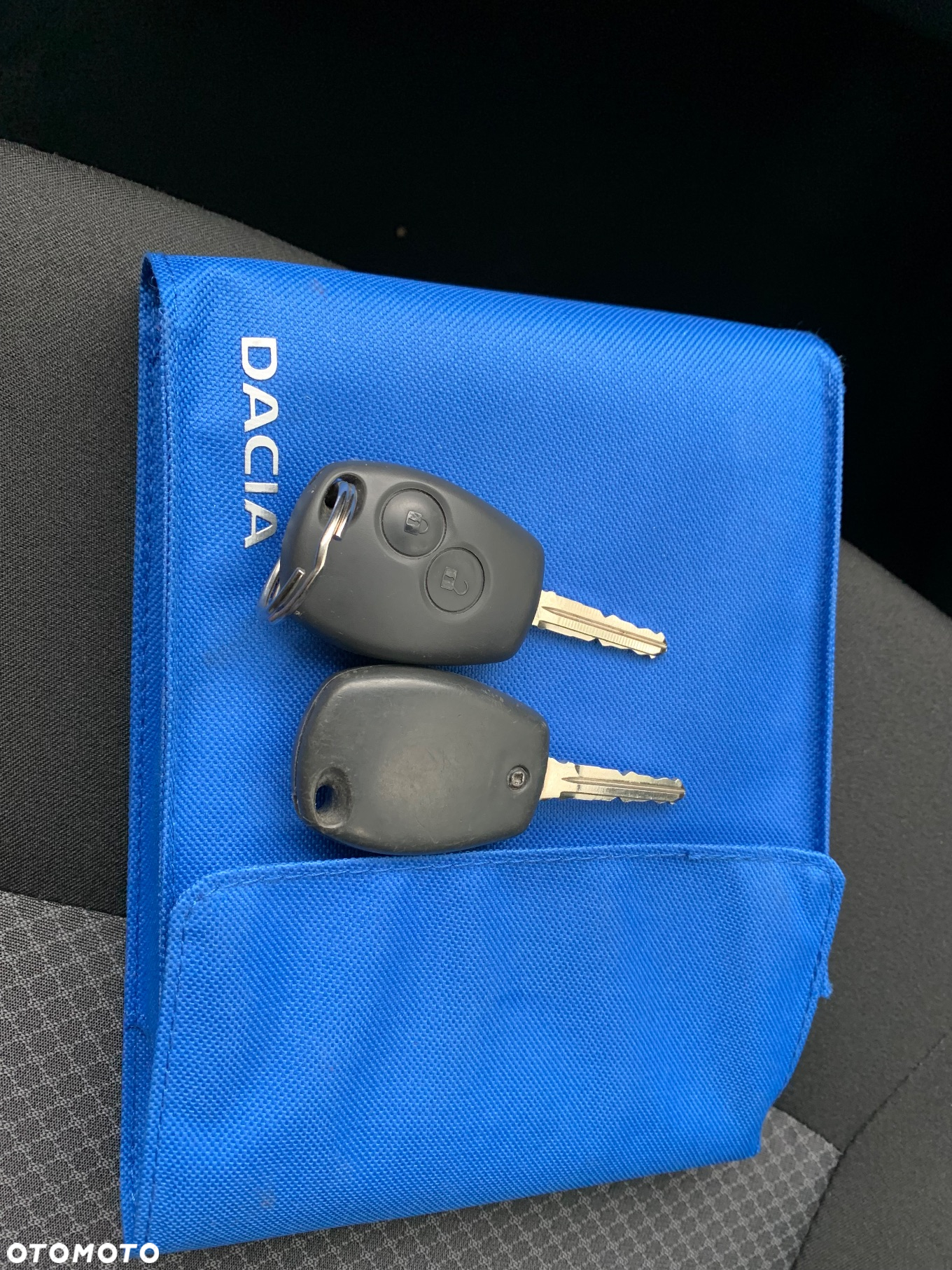 Dacia Sandero 1.2 16V 75 Celebration - 8