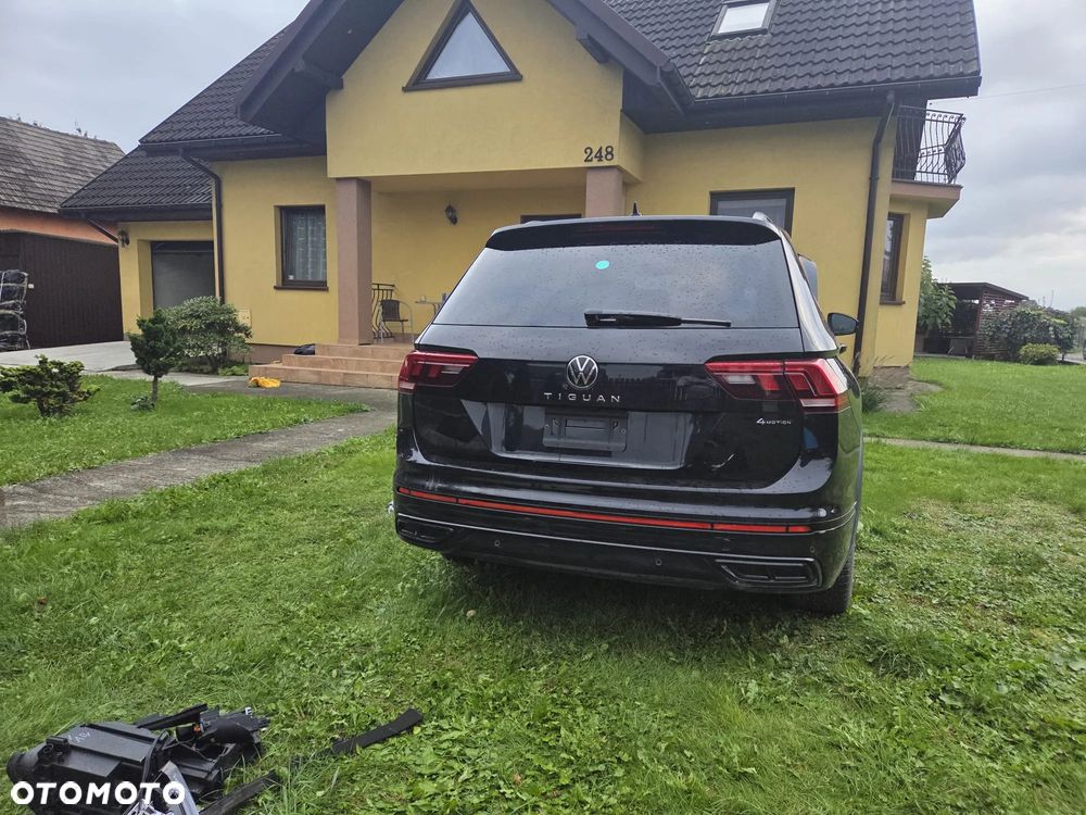 Volkswagen Tiguan 2.0 TSI 4Mot R-Line DSG - 2