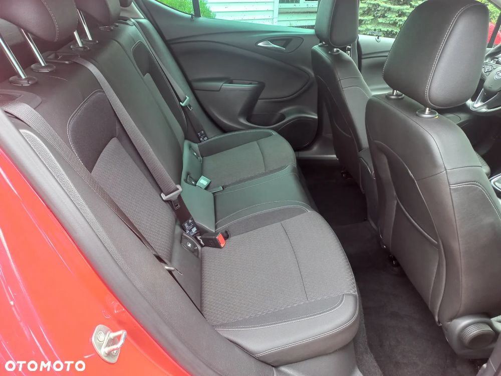 Opel Astra 1.4 Turbo Innovation - 24