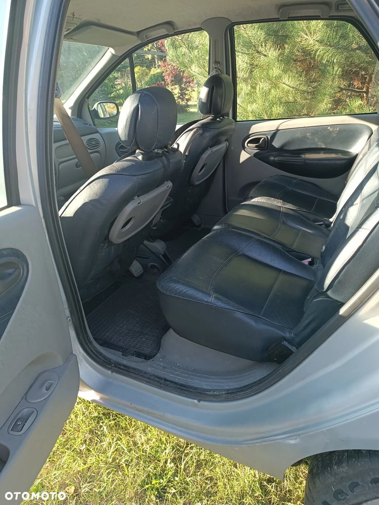 Renault Scenic - 4
