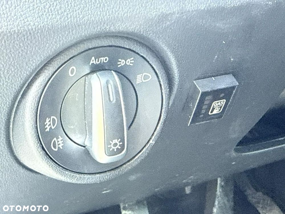 Volkswagen up! - 17