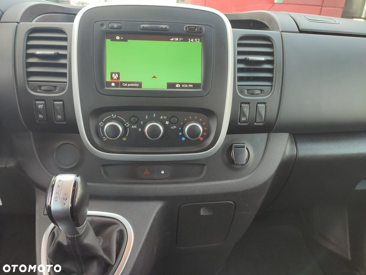 Renault Trafic Grand SpaceClass 2.0 dCi EDC - 7