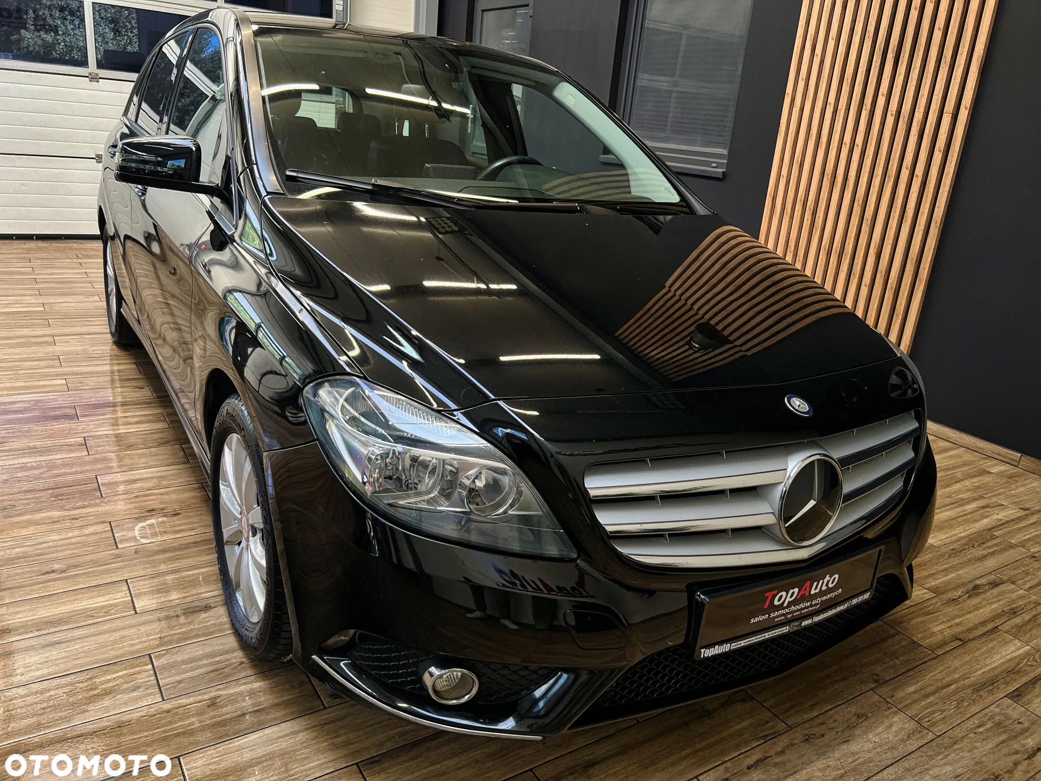 Mercedes-Benz Klasa B 180 Edition - 4