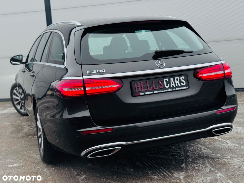 Mercedes-Benz Klasa E 200 9G-TRONIC Exclusive - 15