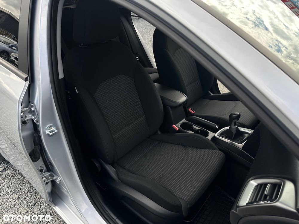 Kia Ceed 1.6 CRDi SCR L - 28