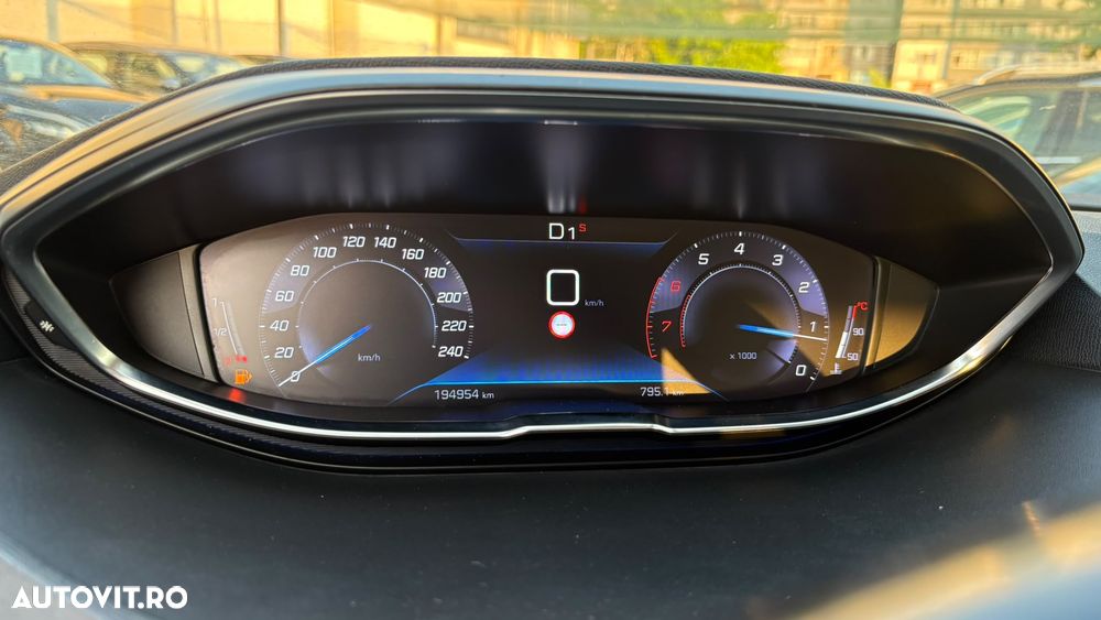 Peugeot 3008 - 14
