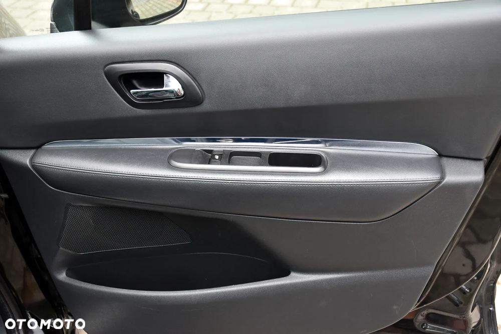 Peugeot 3008 HDi 150 Allure - 25
