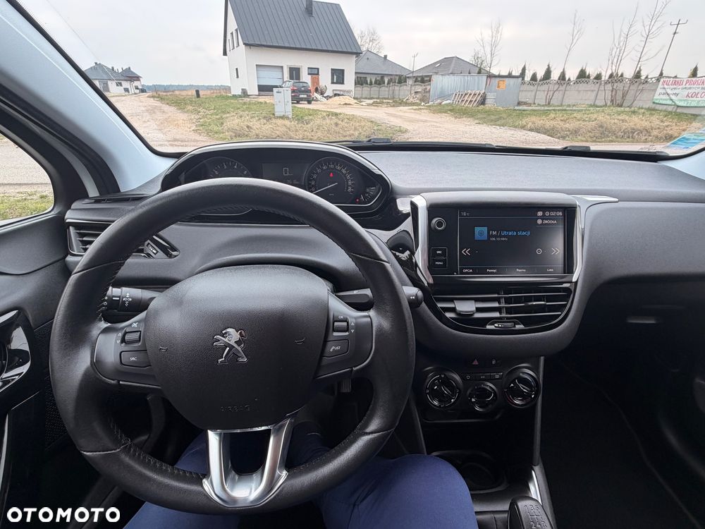 Peugeot 208 1.2 PureTech Active - 11