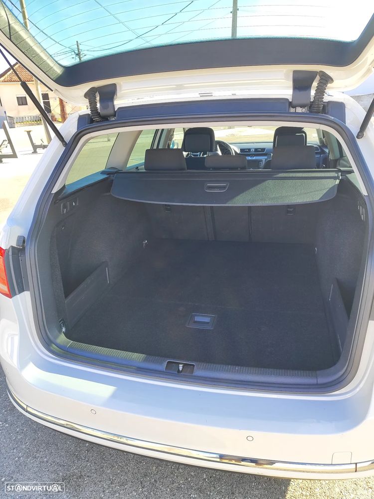 VW Passat Variant 1.6 TDI BlueMotion Comfortline - 8
