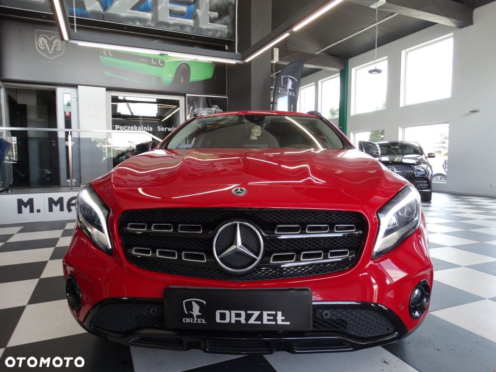 Mercedes-Benz GLA - 7