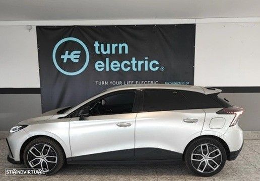 MG MG4 64 kWh Luxury - 1