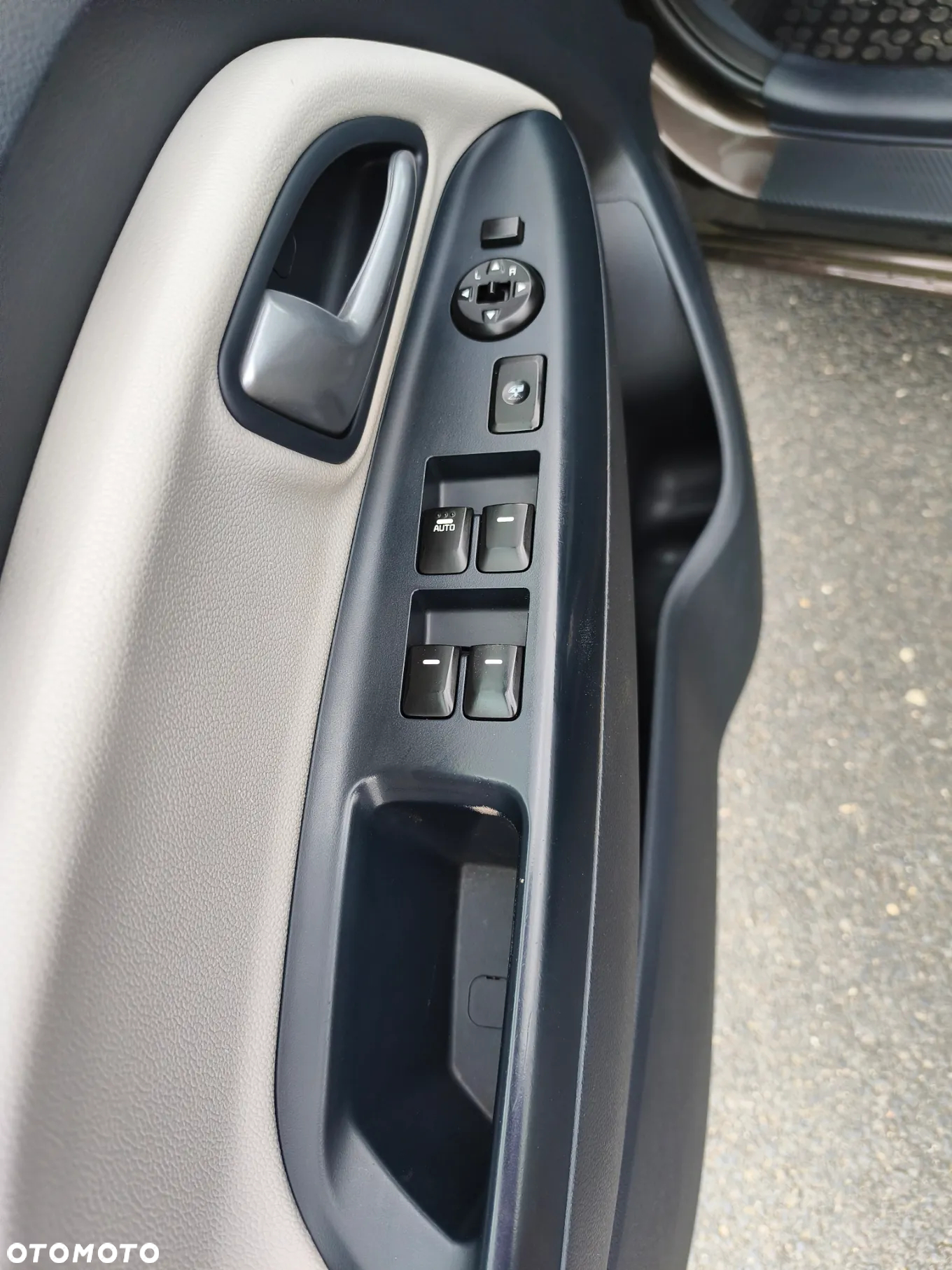 Kia Rio - 15