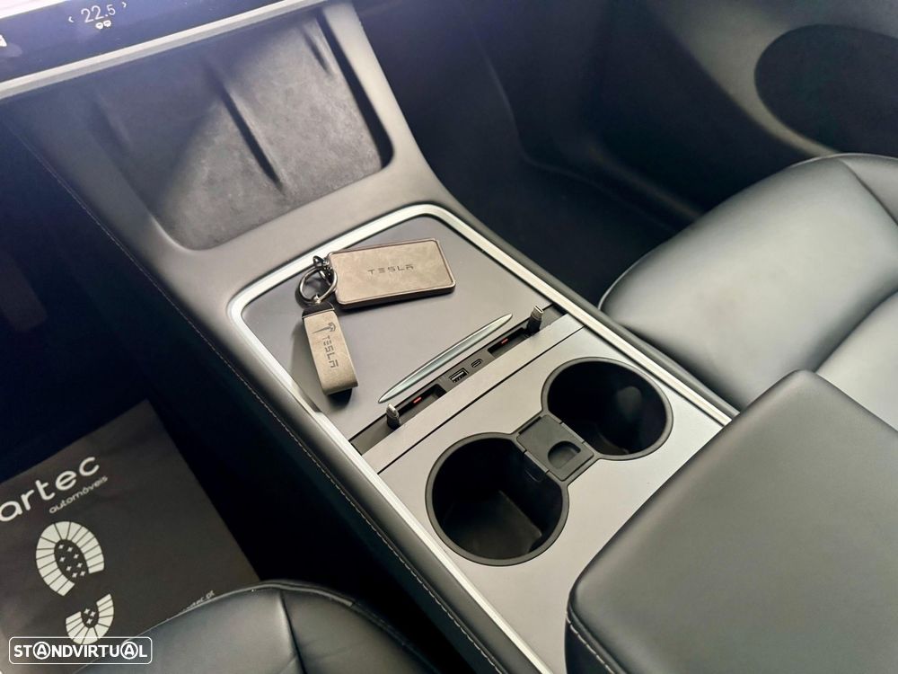 Tesla Model Y Tração Traseira - 38