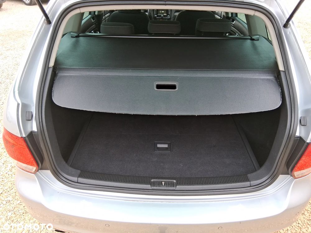 Volkswagen Golf 2.0 TDI DPF MATCH - 29