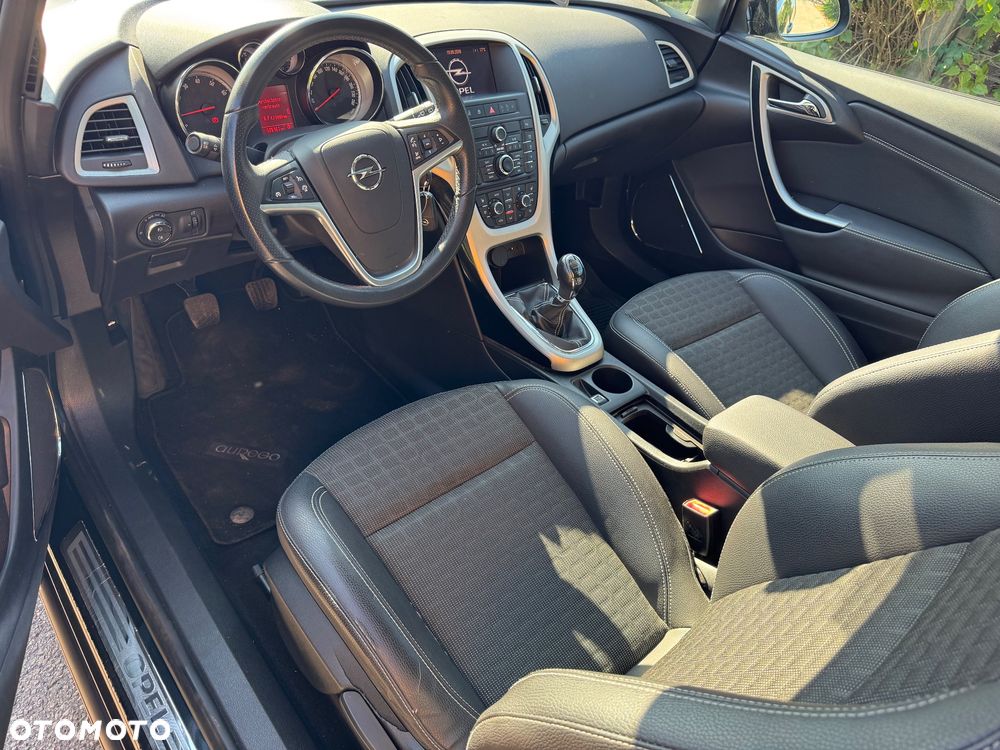 Opel Astra 1.6 Turbo Innovation - 17