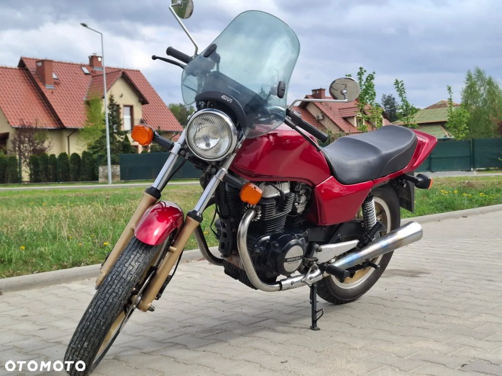 Honda CB - 8