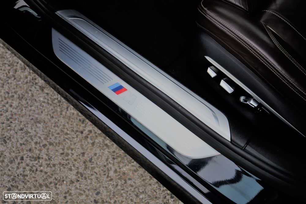 BMW 740 d xDrive Pack M Auto - 38