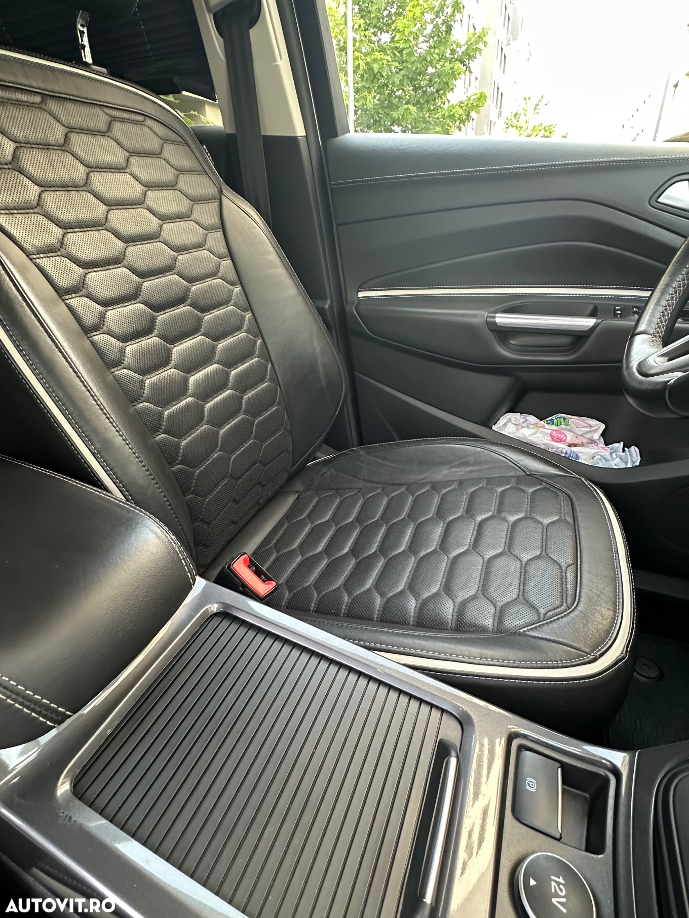 Ford Kuga 2.0 TDCi 4WD Powershift Vignale - 20