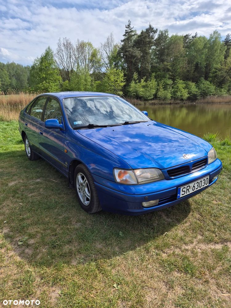 Toyota Carina 1.8 - 1
