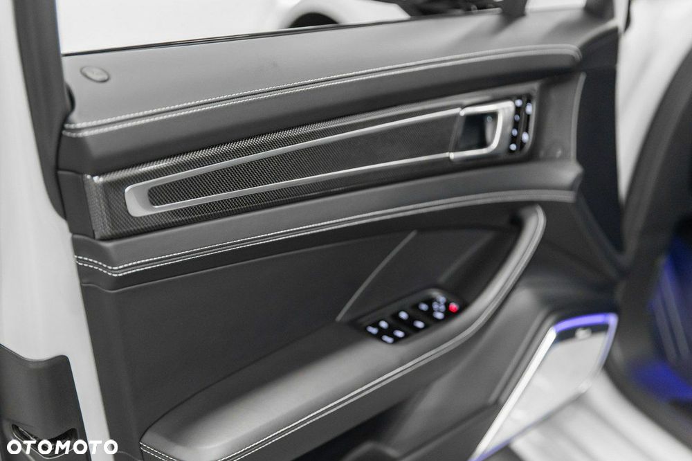 Porsche Panamera Turbo - 30