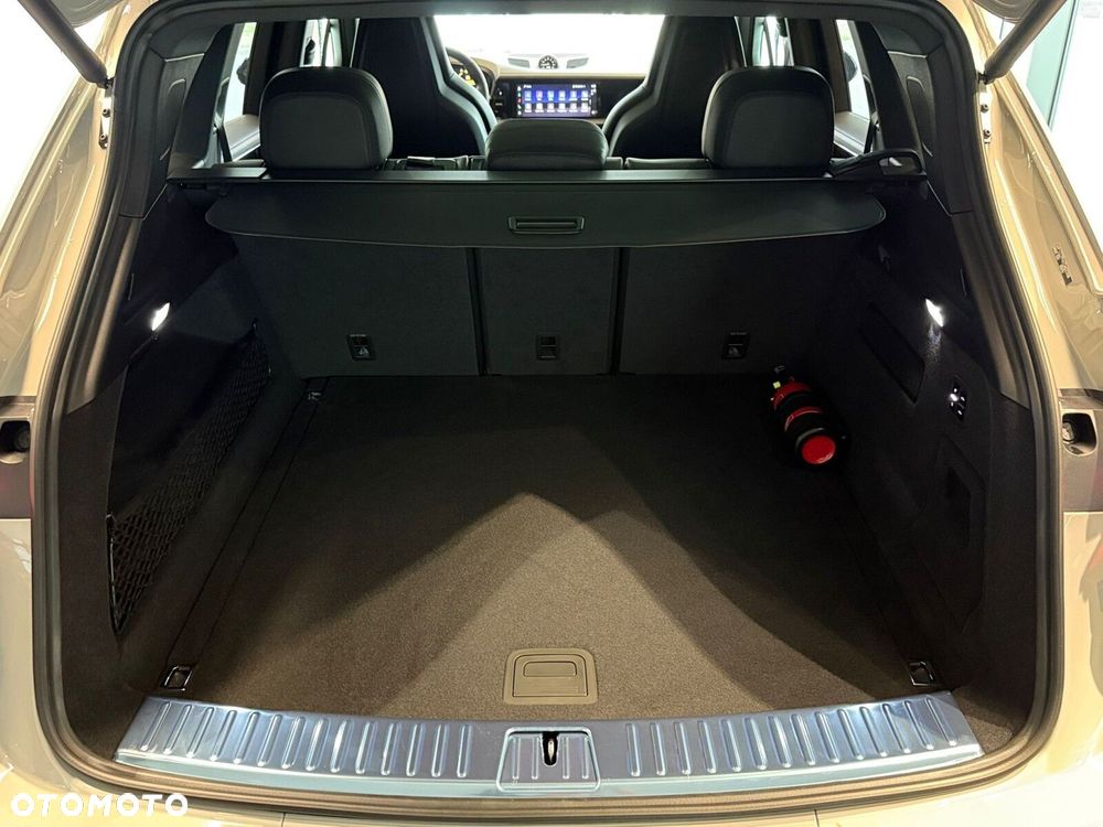 Porsche Cayenne - 27