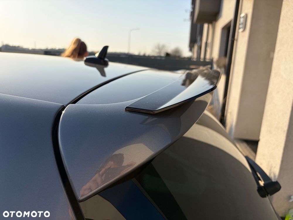 Volkswagen Golf 2.0 GTI - 29