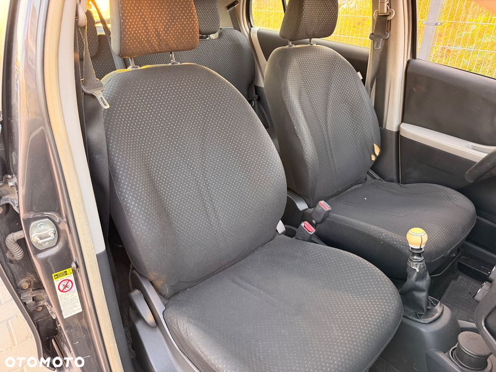 Toyota Yaris 1.33 Sol - 14