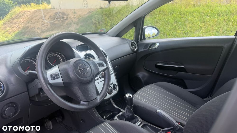 Opel Corsa 1.4 16V Color Edition - 21