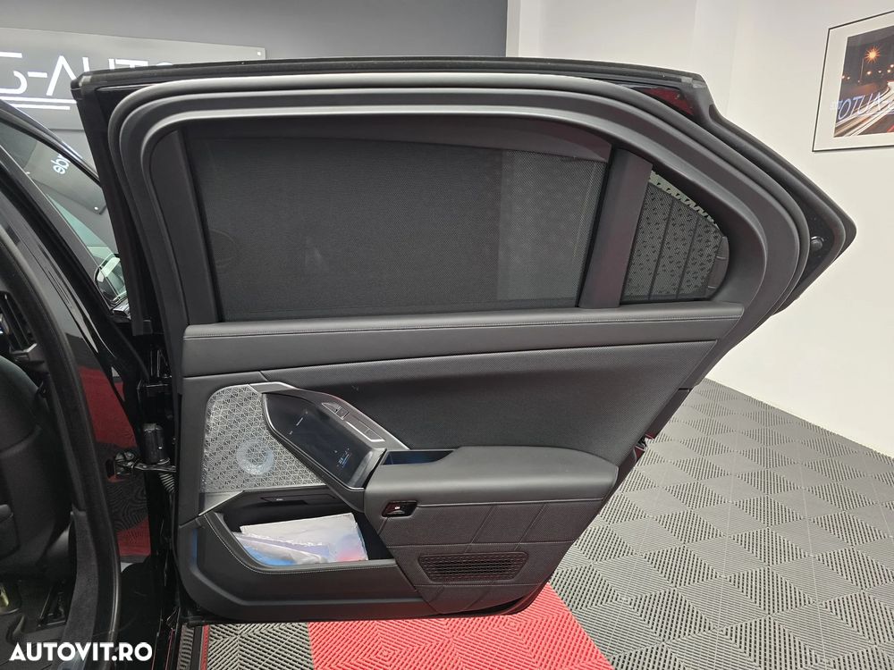 BMW Seria 7 740d xDrive MHEV - 18