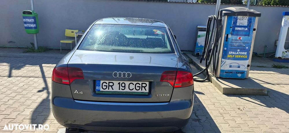 Audi A4 Limuzina - 5