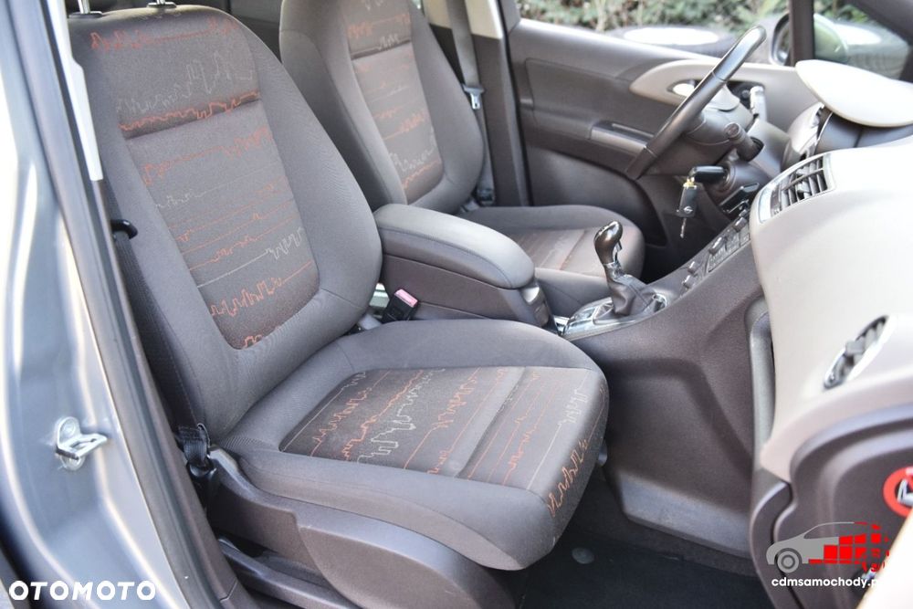 Opel Meriva - 22