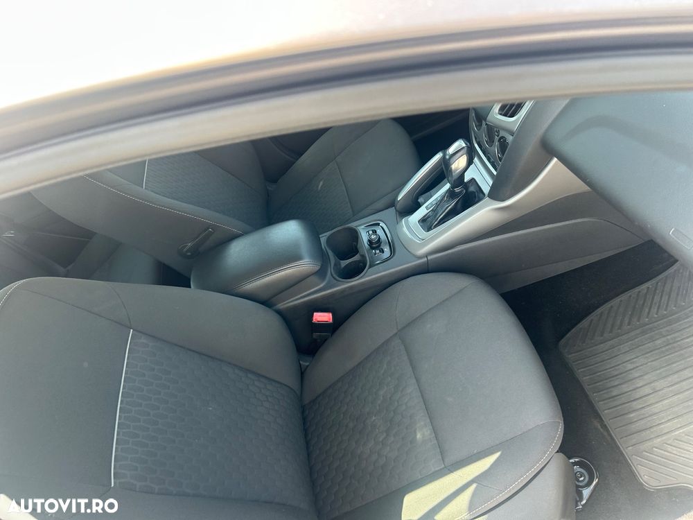 Ford Focus 2.0 TDCI DPF Aut. Champions Edition - 18