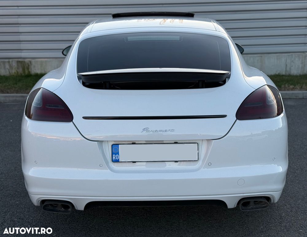 Porsche Panamera - 3