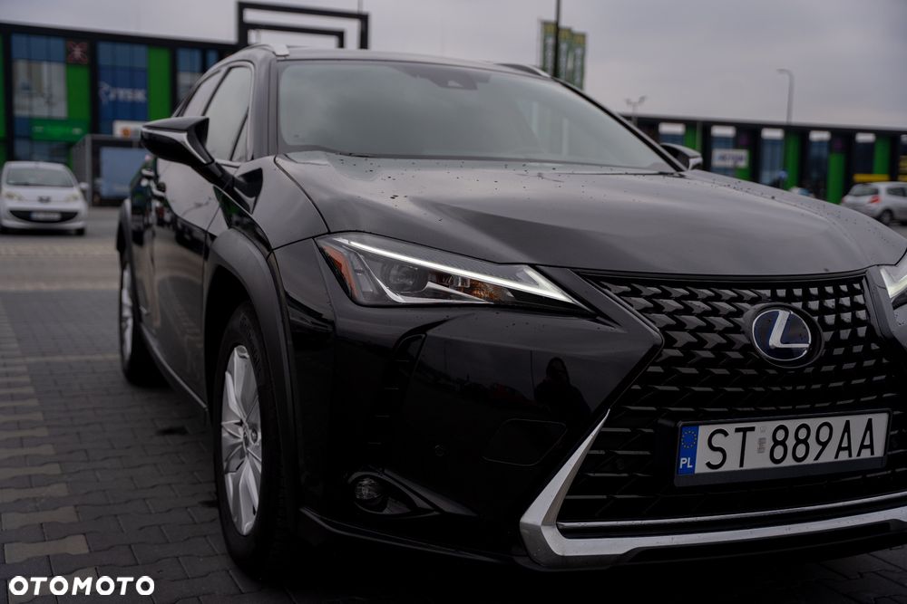 Lexus UX - 3