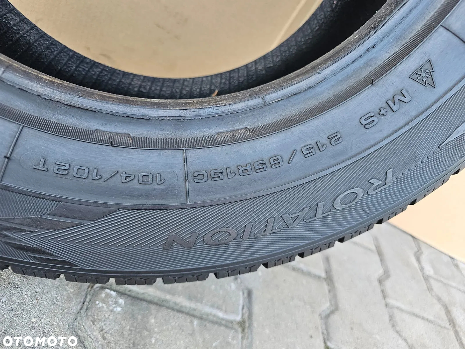 (O83) 215/65R15C 104/102T 8,2mm 15r BUS / GoodYear Cargo UltraGrip Cug-2 - 6