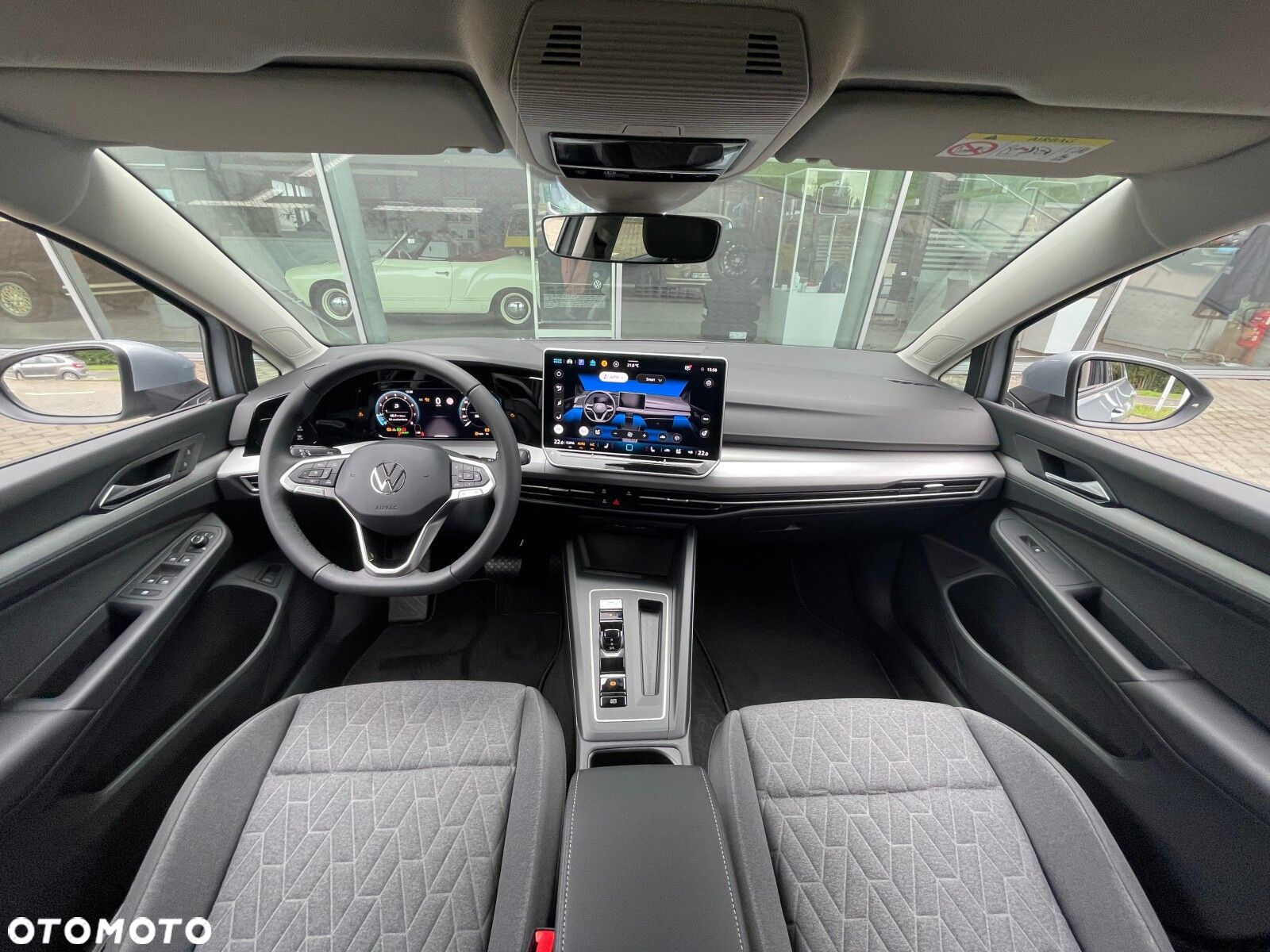 Volkswagen Golf - 11