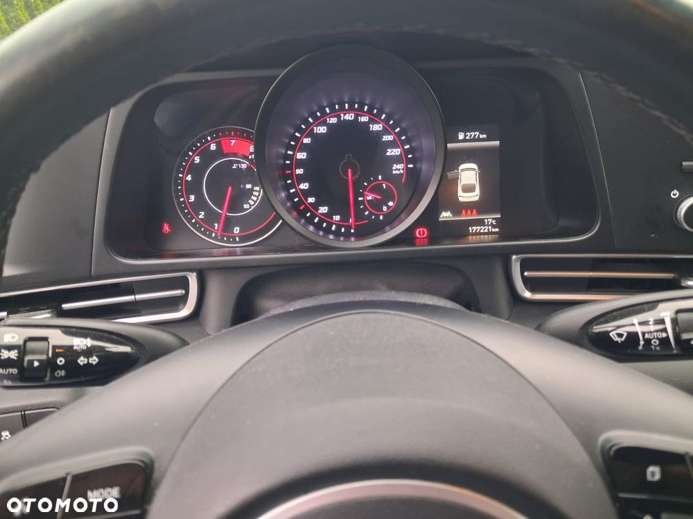 Hyundai Elantra 1.6 Executive - 5