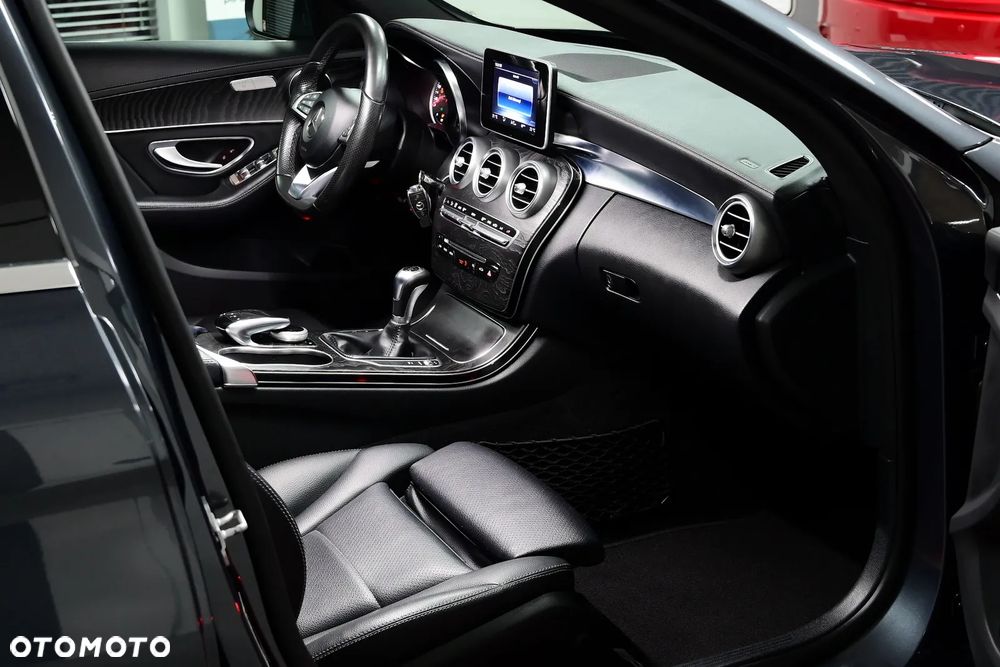 Mercedes-Benz Klasa C 180 AMG Line - 10