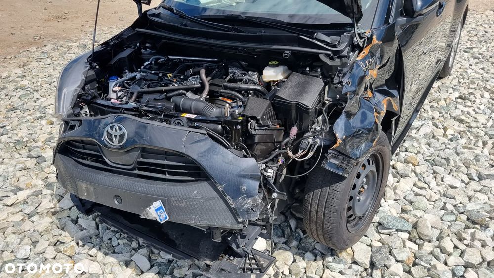 Toyota Yaris - 31