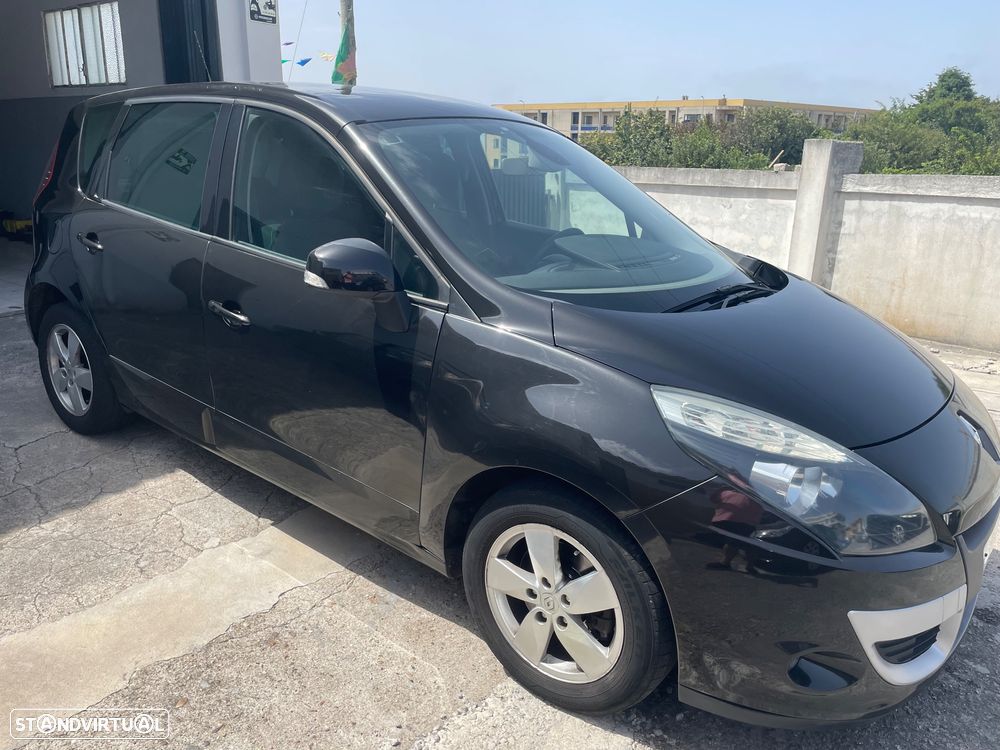Renault Scénic 1.5 dCi Dynamique S - 2