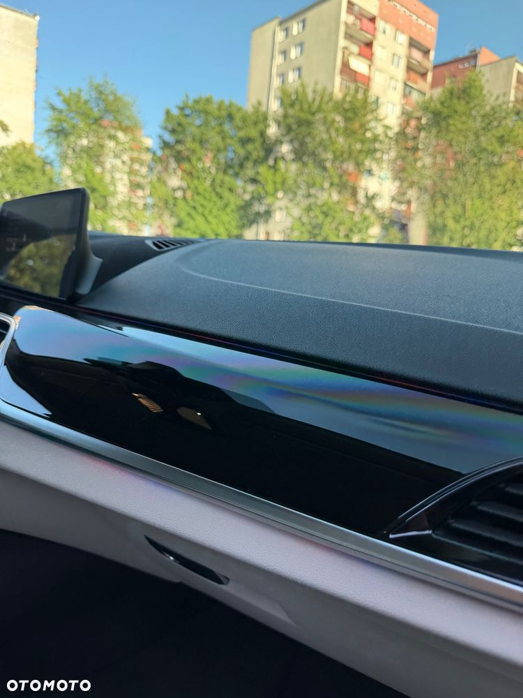 BMW Seria 5 520i - 23