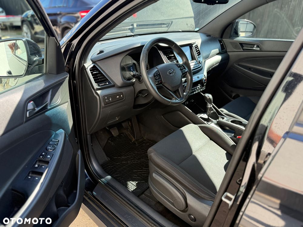 Hyundai Tucson blue 1.7 CRDi 2WD Passion - 8