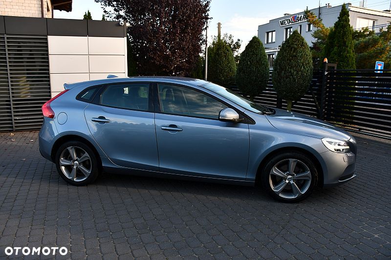 Volvo V40 T3 Momentum - 30