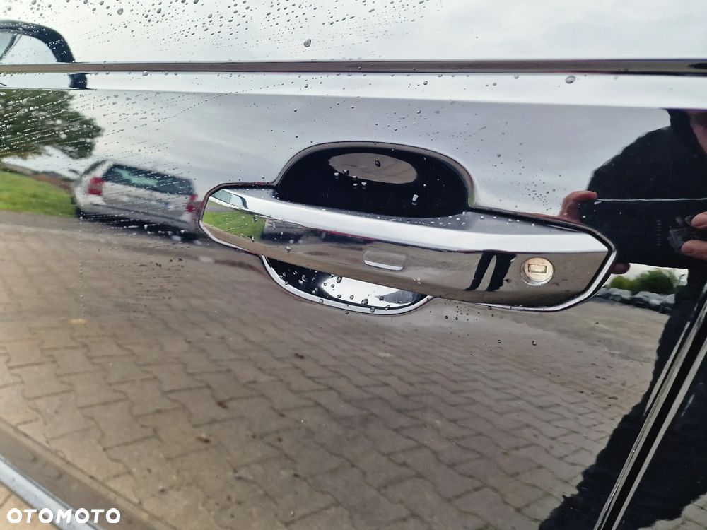 Audi A4 Avant 2.0 TDI DPF clean diesel S line Sportpaket - 17