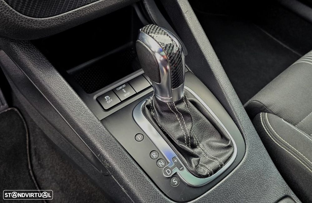 VW Scirocco 2.0 TSI DSG Match - 24
