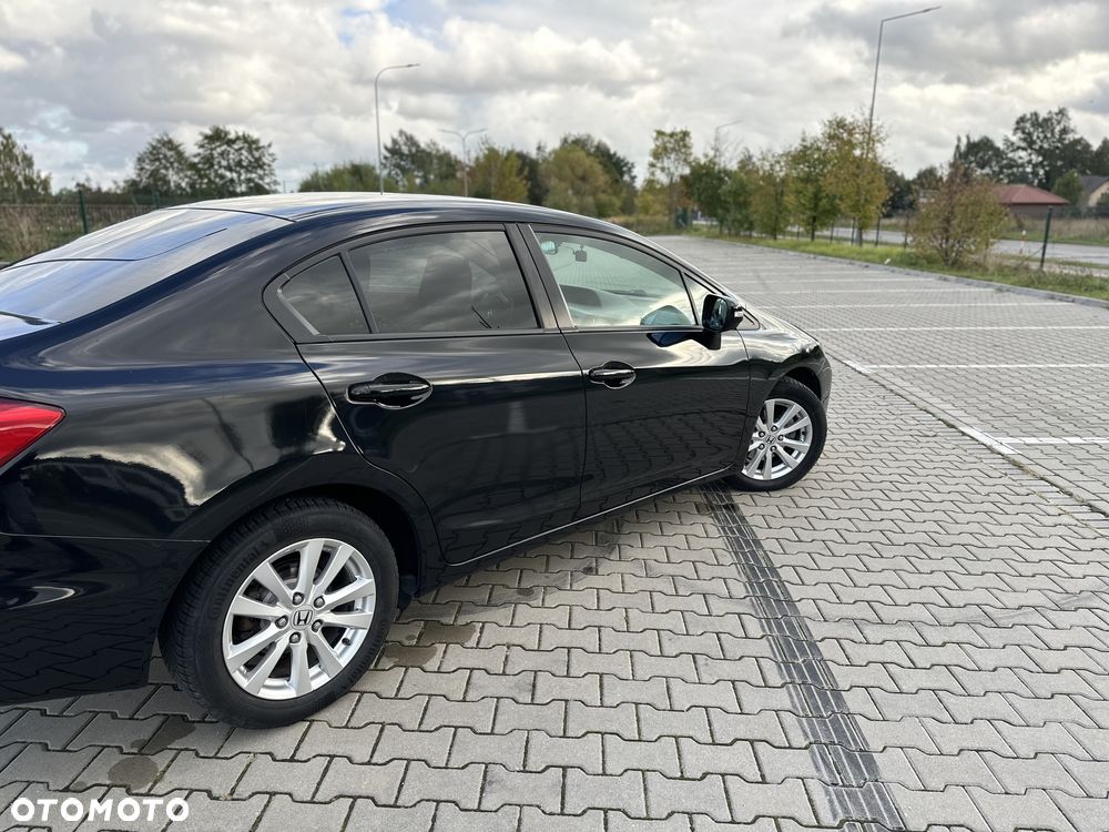 Honda Civic 1.8 Comfort - 18