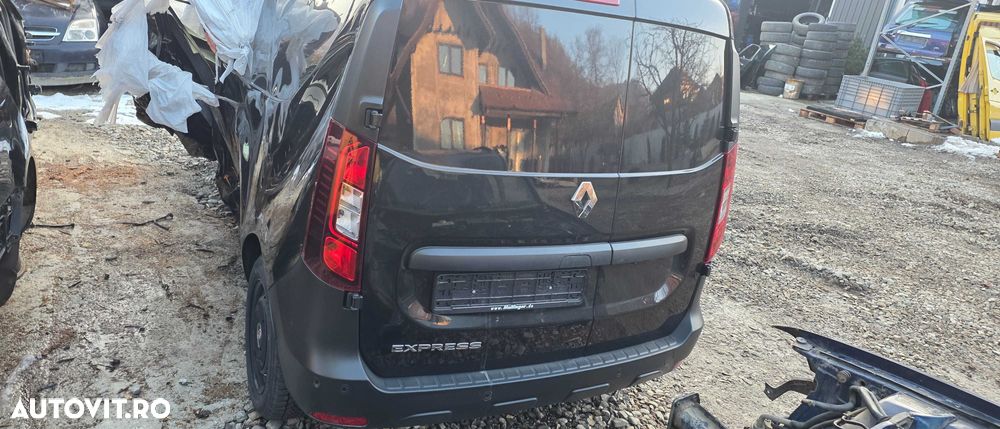 Punte spate Renault Express 1.5 DCI 2021 2022 / 2023 2024 - 3
