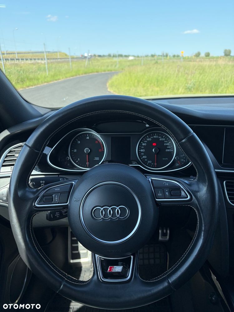 Audi A4 Avant 2.0 TDI DPF clean diesel quattro S line Sportpaket - 18