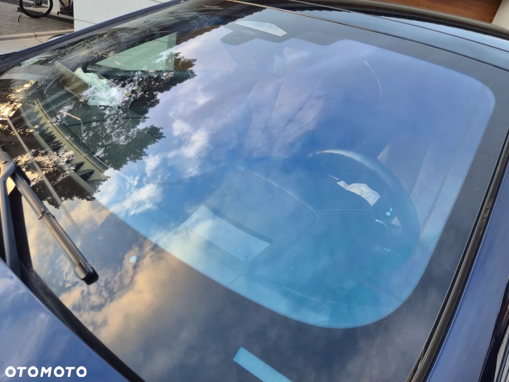 BMW Seria 8 - 31