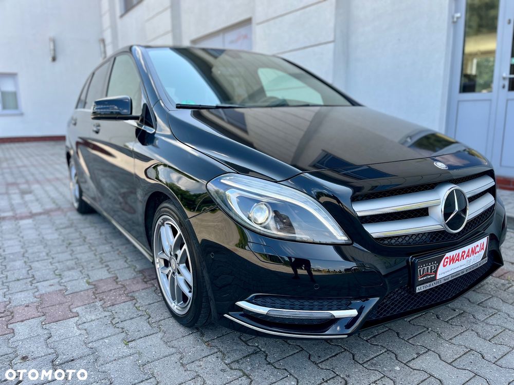 Mercedes-Benz Klasa B 180 Edition - 11